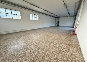 Magazzino - Negozio via Pietro Ruggeri da Stabello, Bergamo - foto 6