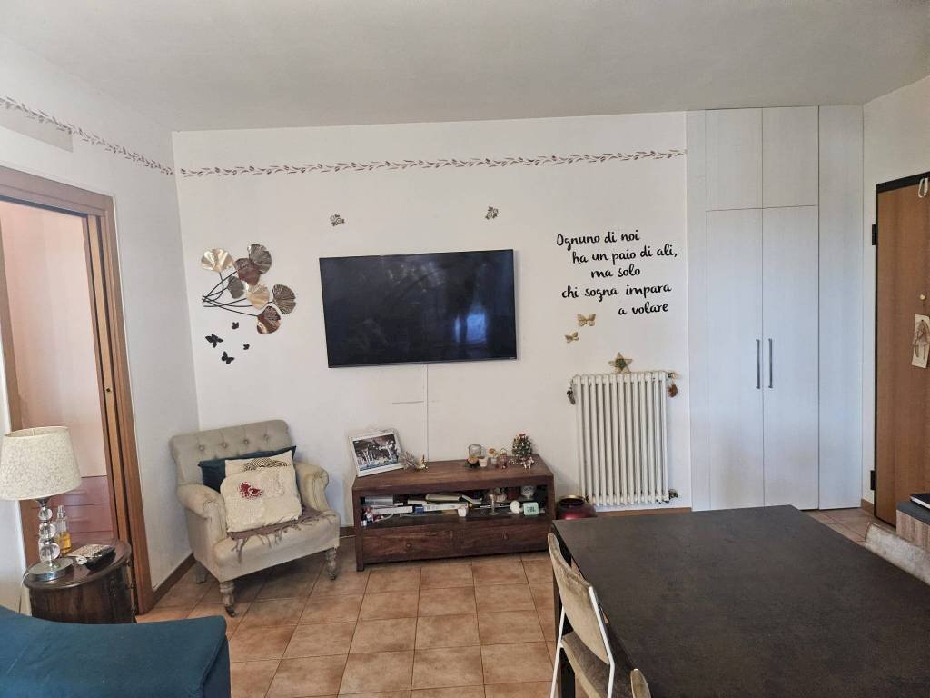 Salone - Trilocale via La Pastora, Coriano - foto 1