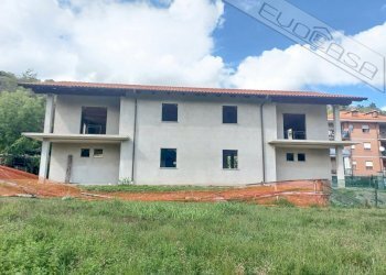 Villa Via Nicolini snc, Paesana - foto 1