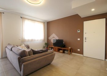 Three-room apartment Via Leonardo Da Vinci, Garbagnate Milanese - photo 15
