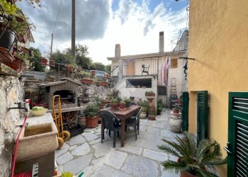 Semi-detached house Via Arzeno, Ne - photo 1