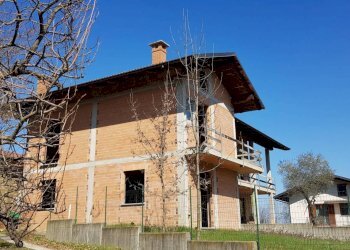 Villa Bagnolo Piemonte - foto 1