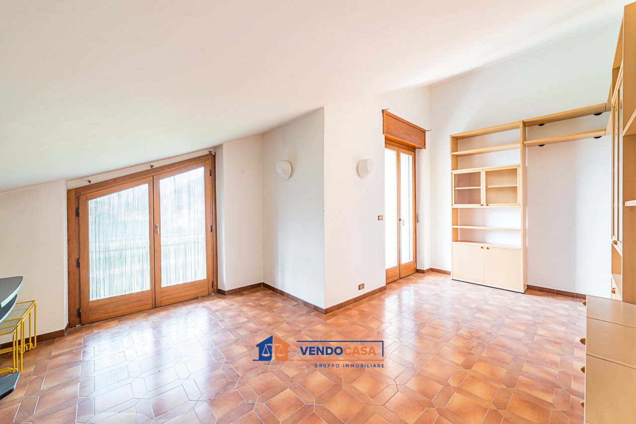 Four-room apartment Revello - photo 3