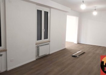 Four-room apartment Via Fiume 7, Collegno (TO), Collegno - photo 17