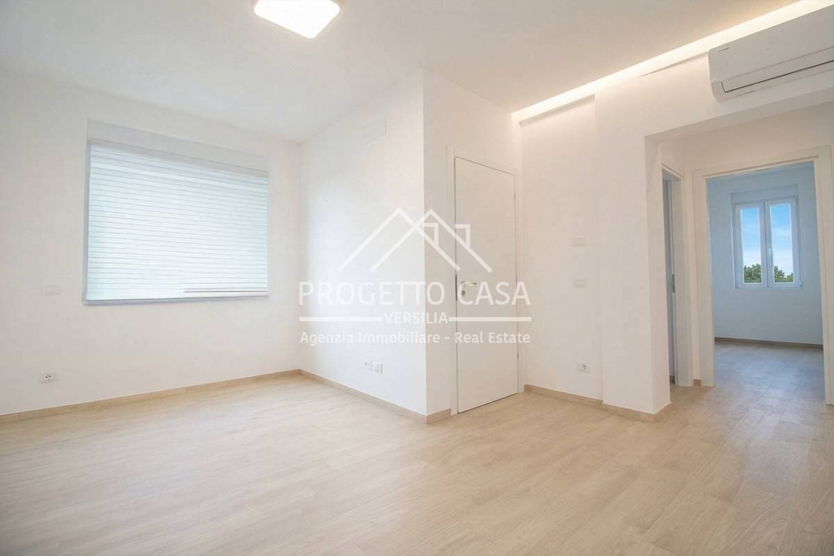 Foto 2 - Trilocale VIA VITTORIO VENETO, Camaiore - foto 2