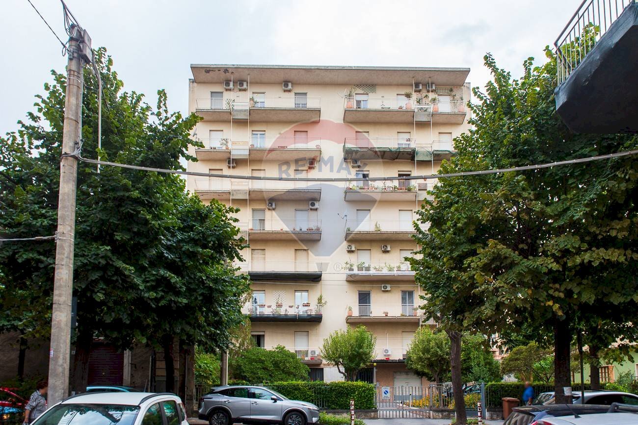Edificio all\'aperto - Appartamento Viale Regina Margherita
 
73, Acireale - foto 1