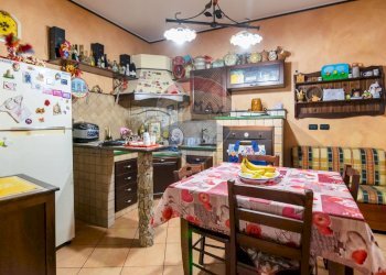 Cucina - Casa indipendente Via Vittorio Emanuele III
 
26, Acireale - foto 16