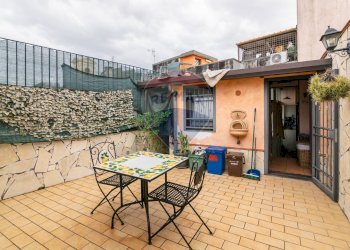 Terrazza - Casa indipendente Via Vittorio Emanuele III
 
26, Acireale - foto 22