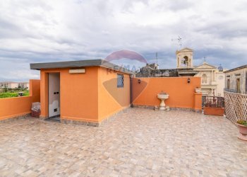 Terrazza - Casa indipendente Via Vittorio Emanuele III
 
26, Acireale - foto 25