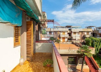 Balcone - Trilocale Via Spiaggia
 
359, Mascali - foto 1