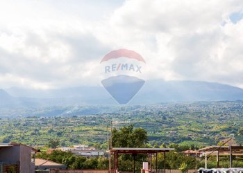 Vista delle montagne - Trilocale Via Spiaggia
 
359, Mascali - foto 32