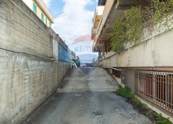 Edificio all\'aperto - Trilocale Via Spiaggia
 
359, Mascali - foto 39