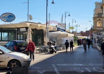 Edificio all\'aperto - Attività Commerciale corso del Popolo
 
9, Anzio - foto 35