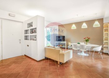 Sala da pranzo - Villa Via Resistenza
 
4, Carpiano - foto 7