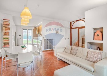 Sala da pranzo - Villa Via Resistenza
 
4, Carpiano - foto 8