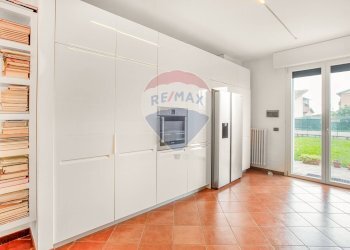 Stanza vuota - Villa Via Resistenza
 
4, Carpiano - foto 13