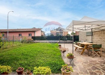 Giardino - Villa Via Resistenza
 
4, Carpiano - foto 15