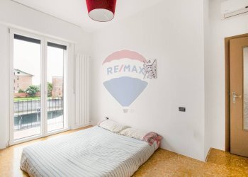 Camera / camera da letto - Villa Via Resistenza
 
4, Carpiano - foto 31