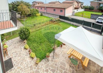 Giardino - Villa Via Resistenza
 
4, Carpiano - foto 42