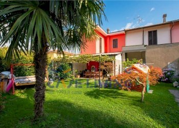 Foto 2 - Casa semi indipendente Via Camillo Benso di Cavour
23, Rosate - foto 2