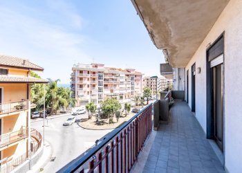 Foto 1 - Quadrilocale Via Cervo
 
21, Acireale - foto 1