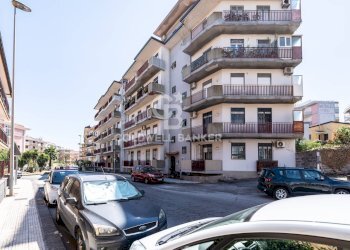 Foto 20 - Quadrilocale Via Cervo
 
21, Acireale - foto 20