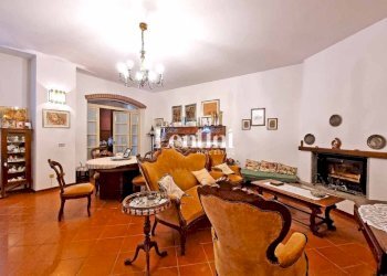 Salone - Villa Località Cascina Montalbano, 59A, Rosignano Monferrato - foto 12