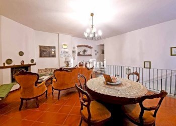 Salone - Villa Località Cascina Montalbano, 59A, Rosignano Monferrato - foto 13