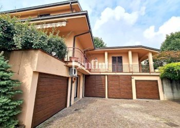 Facciata - Villa strada Cacciolo, 21, Terruggia - foto 5