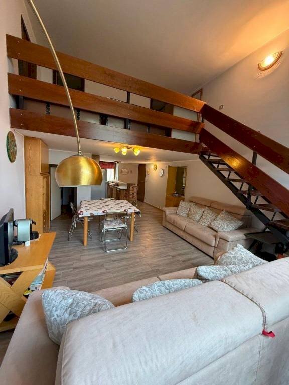 Salone - Bilocale via Giuseppe Francesco Medail, 43, Bardonecchia - foto 1