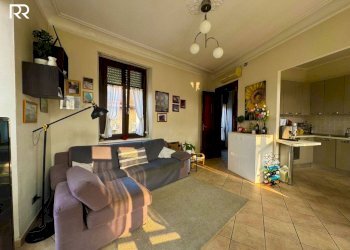 Salone - Three-room apartment Torino - photo 4