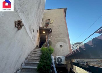 Independent house Guspini - photo 1