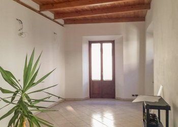 Two-room apartment via Chiappera 4, Barge - photo 2