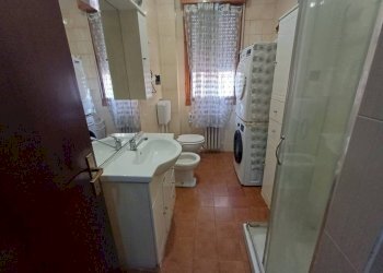 Bagno - Three-room apartment via Pezzana, Carpi - photo 29