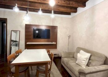 Salone - Two-room apartment via trieste, Brescia (neighborhood Centro Storico) - photo 3