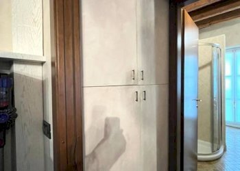 Corridoio - Two-room apartment via trieste, Brescia (neighborhood Centro Storico) - photo 26