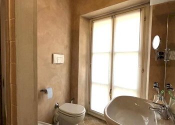 Bagno - Two-room apartment via trieste, Brescia (neighborhood Centro Storico) - photo 32