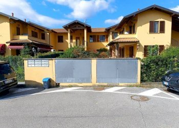 Box auto - Trilocale via Risorgimento, Bodio Lomnago - foto 1