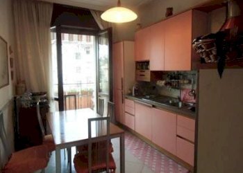 Cucina - Trilocale via Dobbiaco, Varese - foto 9