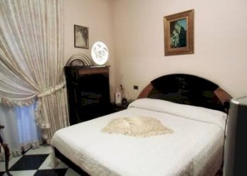 Camera da letto - Trilocale via Dobbiaco, Varese - foto 11