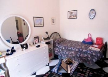 Camera da letto - Trilocale via Dobbiaco, Varese - foto 12