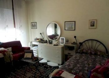 Camera da letto - Trilocale via Dobbiaco, Varese - foto 13