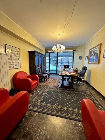 Salone - Independent house via Antonio Gramsci, 10, Torino (neighborhood Centro) - photo 3