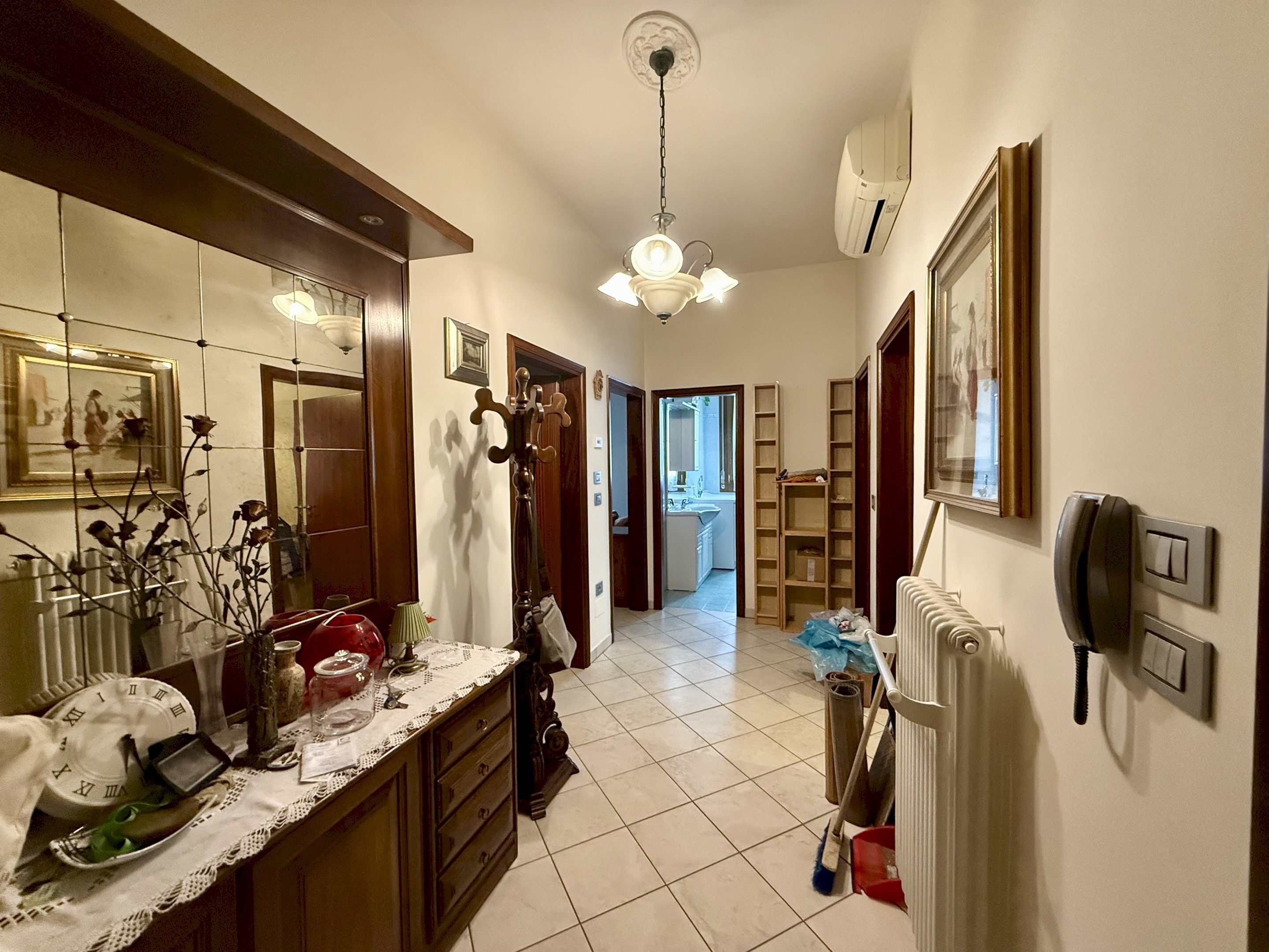 ingresso/ disimpegno - Quadrilocale Valsamoggia - foto 3