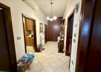 ingresso/ Disimpegno - Quadrilocale Valsamoggia - foto 4