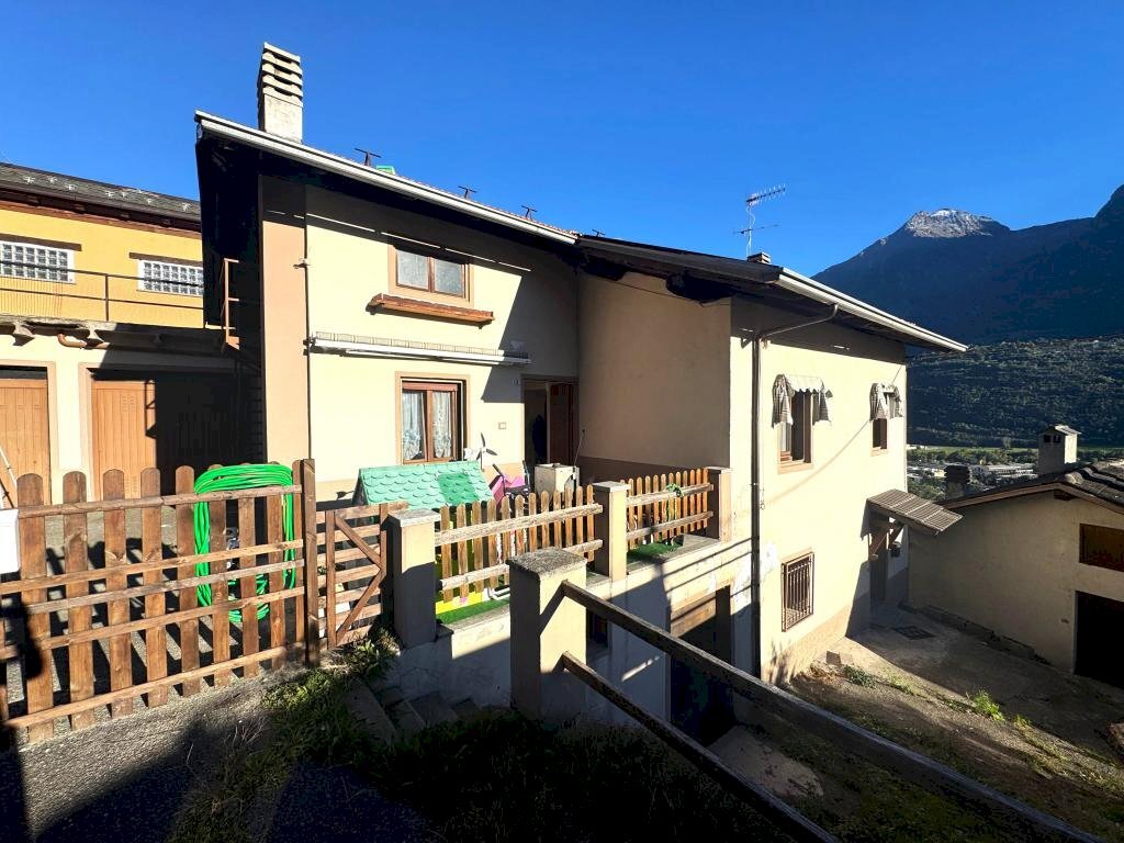 Casa indipendente Frazione La Balma, 21, Quart - foto 1