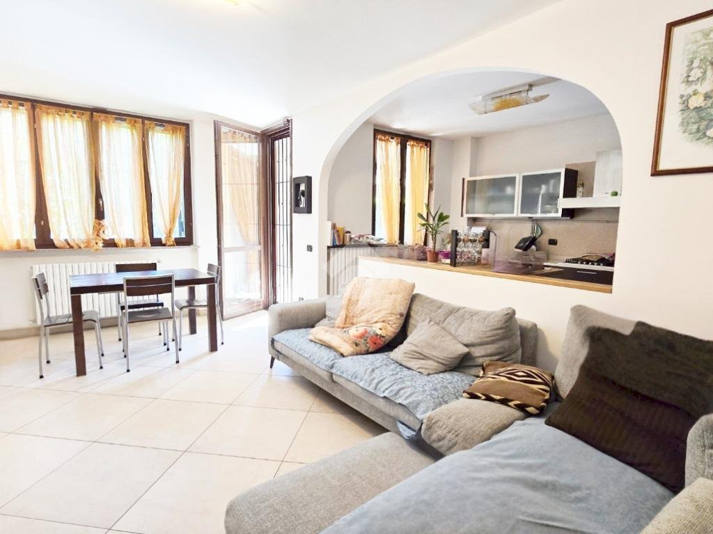 Appartamento Via Umbria, Peschiera Borromeo - foto 3