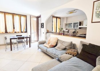 Appartamento Via Umbria, Peschiera Borromeo - foto 3