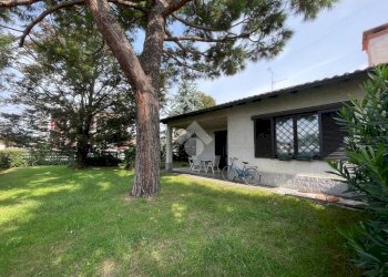 Villa Via Monte Grappa, Arconate - photo 1