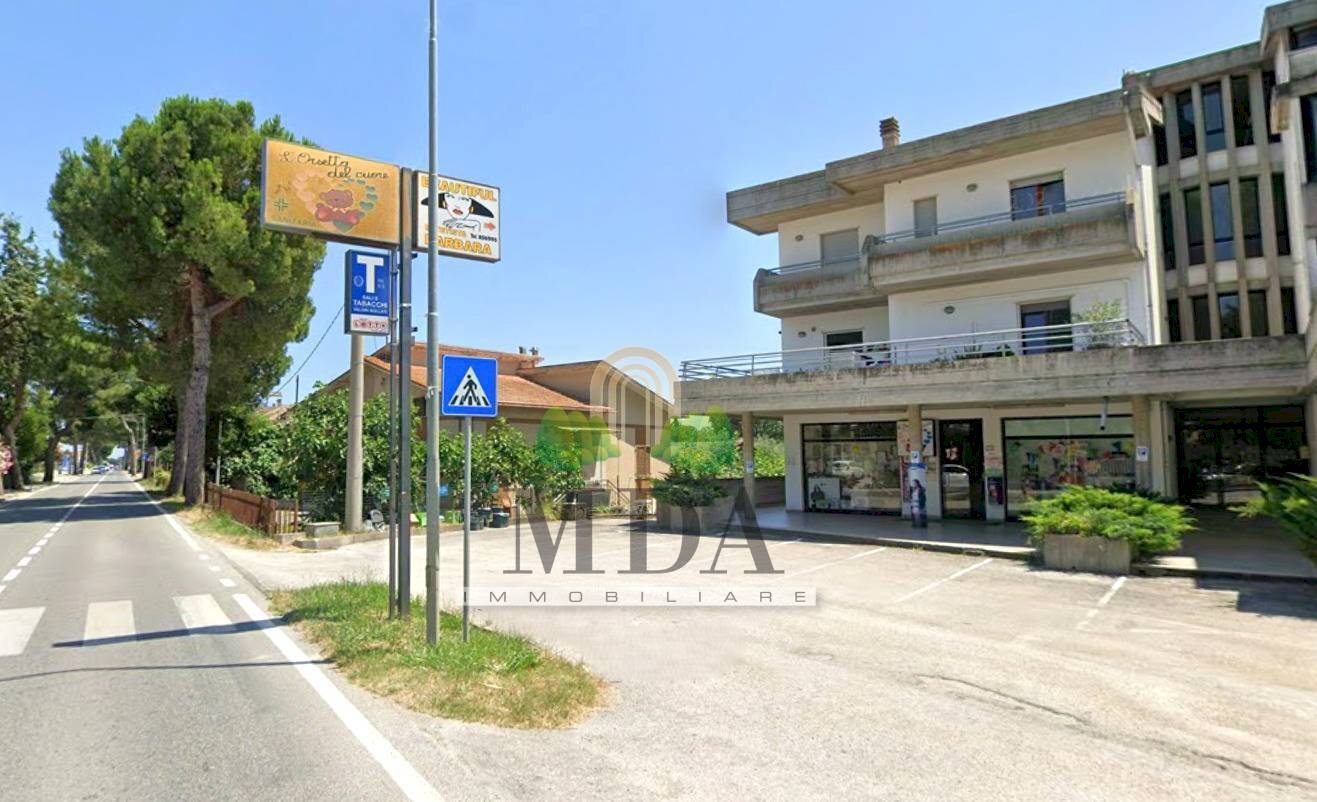 Foto 3 - Locale Commerciale viale Gran Sasso, Corropoli - foto 3